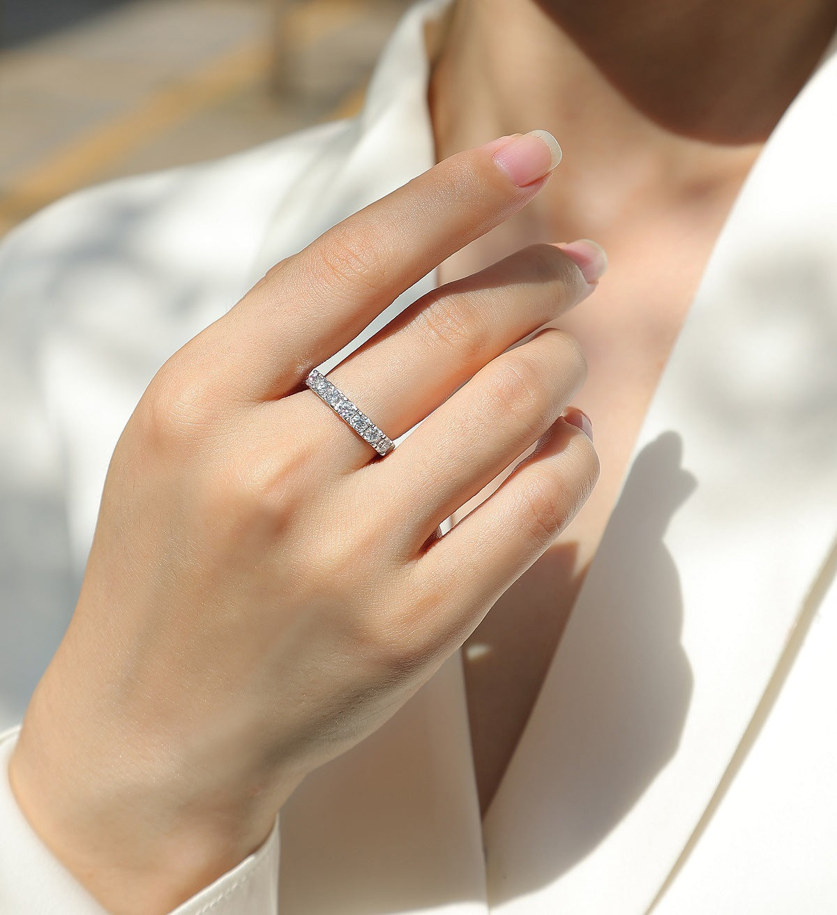 Single Row Moissanite Diamond Ring for Women