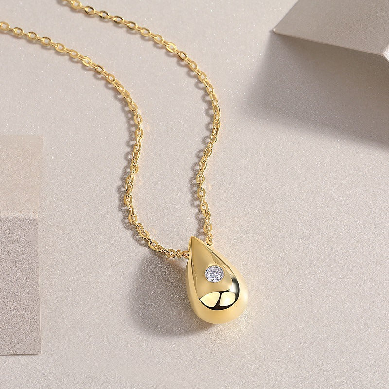 Moissanite Water Drop Teardrop Pendant Necklace S925 Silver Plated with 18K Gold