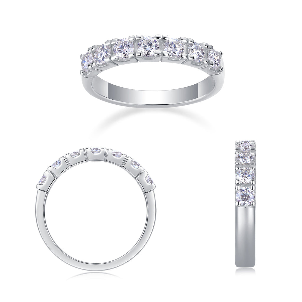Single Row Moissanite Diamond Ring for Women