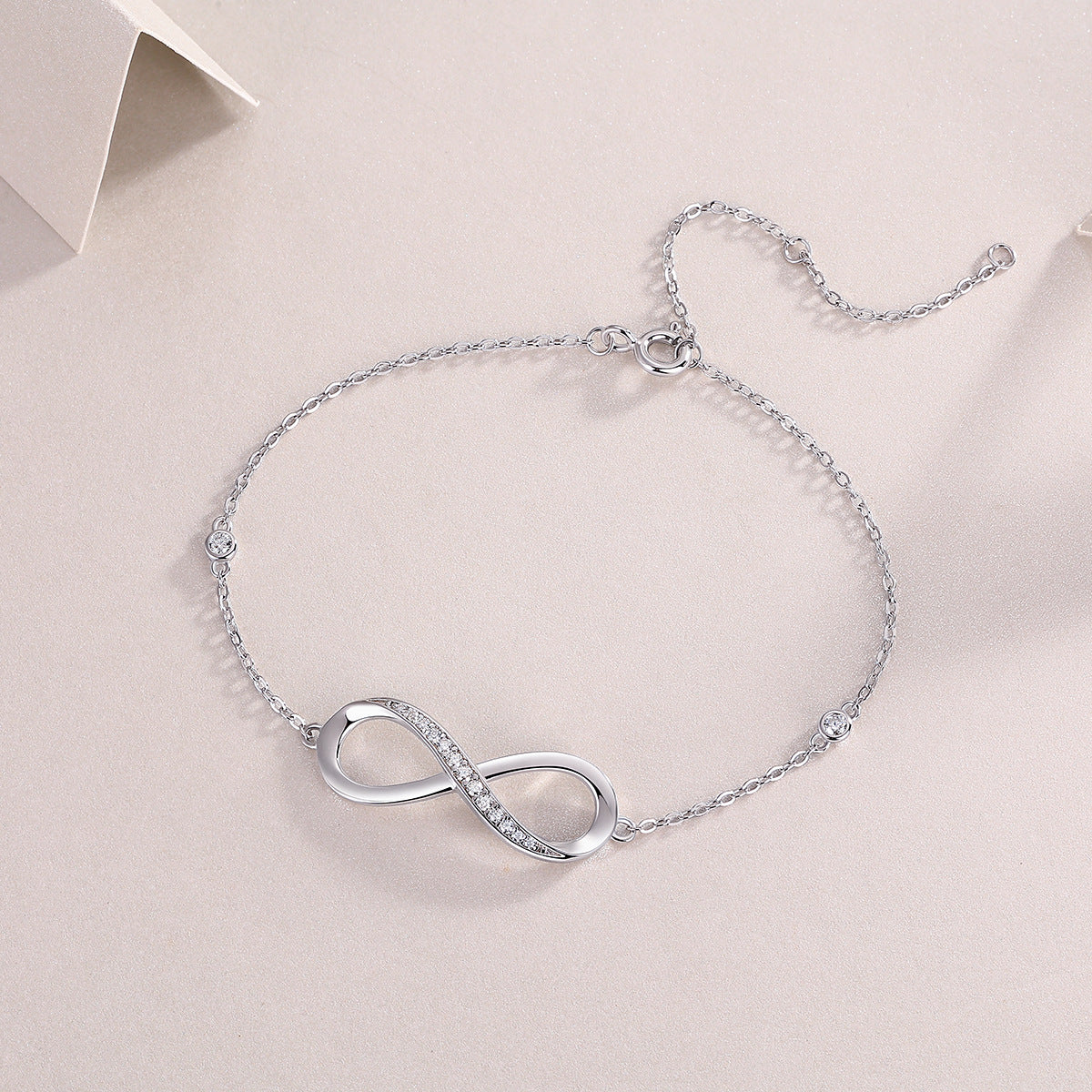 Moissanite S925 Sterling Silver Plated 18K Gold Lucky 8 Bracelet
