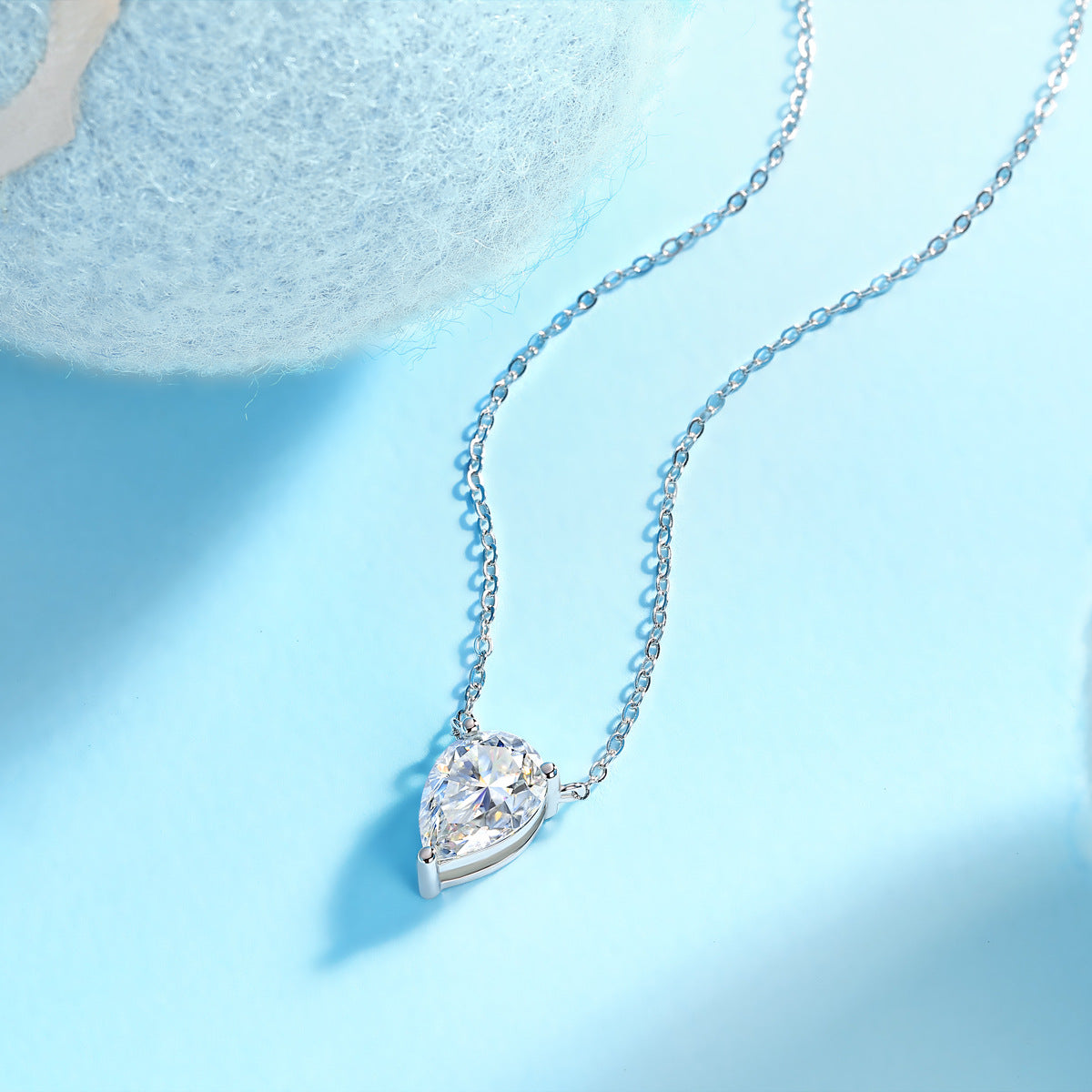 Pear Shape 2.5CT Moissanite Necklace for Women S925 Plated with 18K White Gold