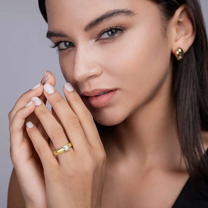 Minimalist Square Moissanite 925 Silver Ring Plated with 18K Gold