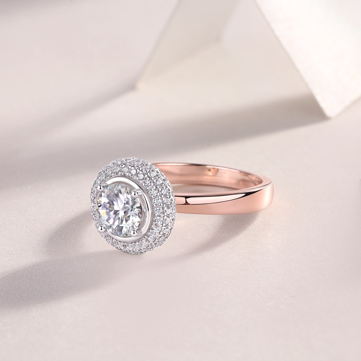 1 Carat D-VVS1 Lab Grown Diamond Ring for Women