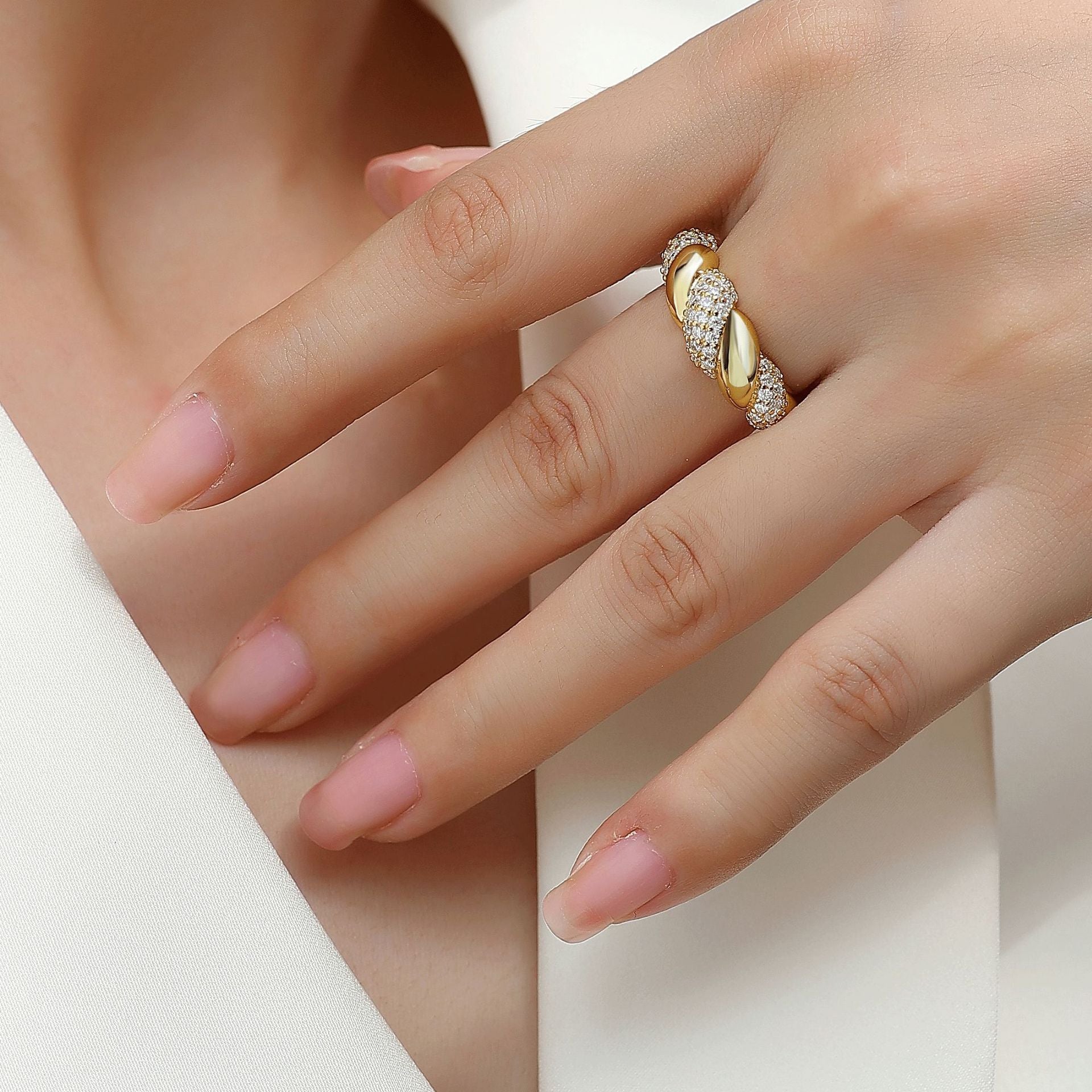 3 Carat Fashion Moissanite Ring for Men and Women Couples