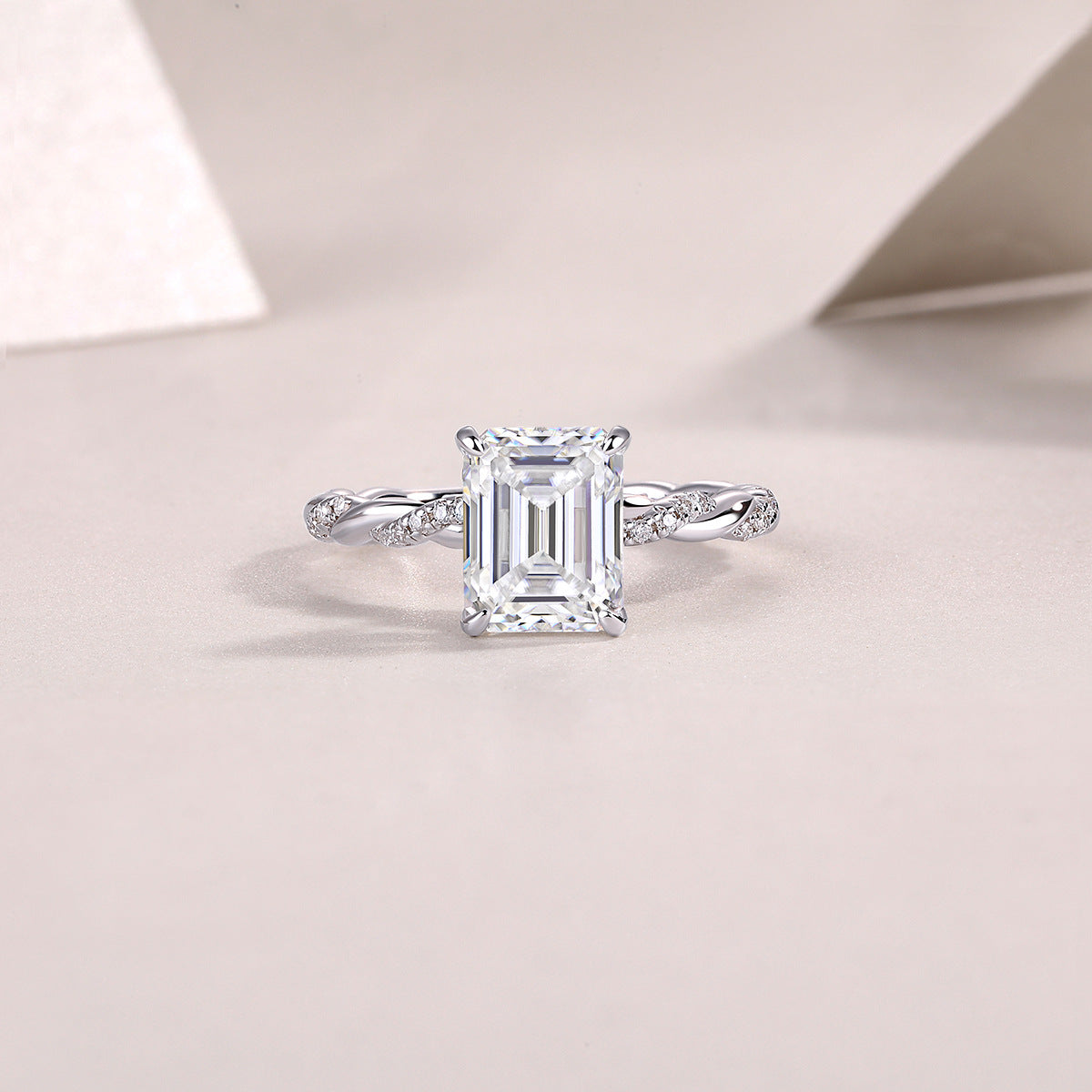 Princess Cut 2 Carat Moissanite Engagement Ring For Women