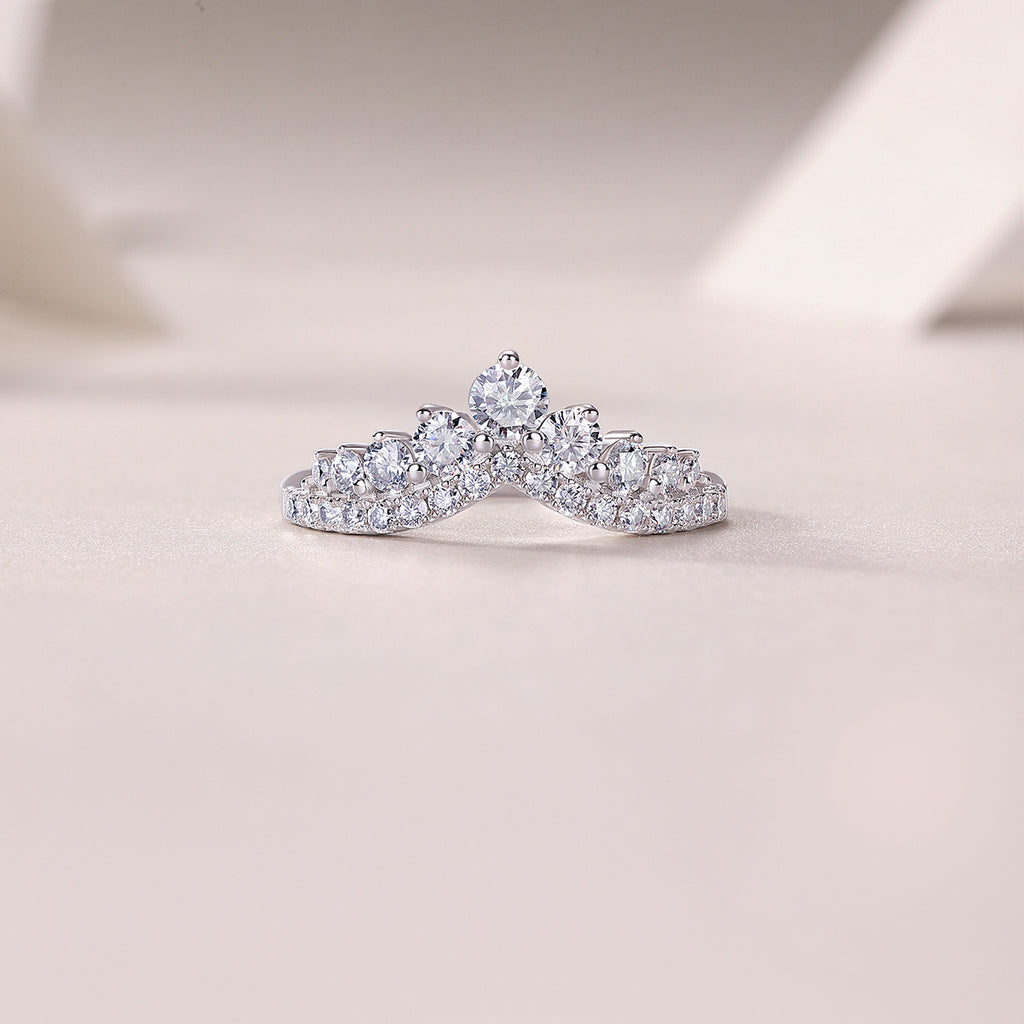 Victory V-Shaped Design Moissanite Engagement Ring For Women