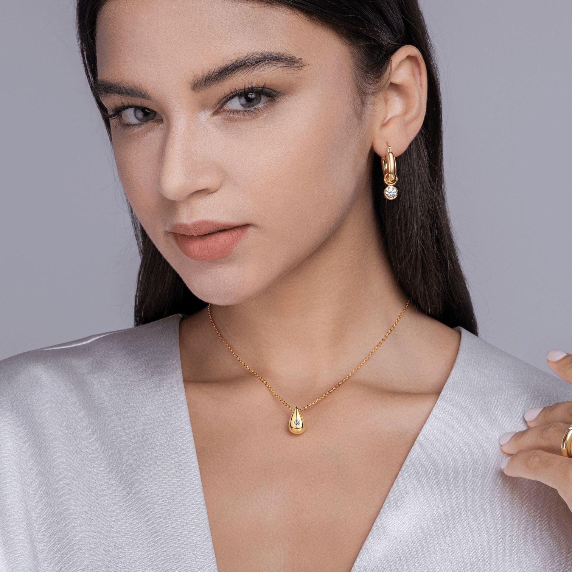 Moissanite Water Drop Teardrop Pendant Necklace S925 Silver Plated with 18K Gold