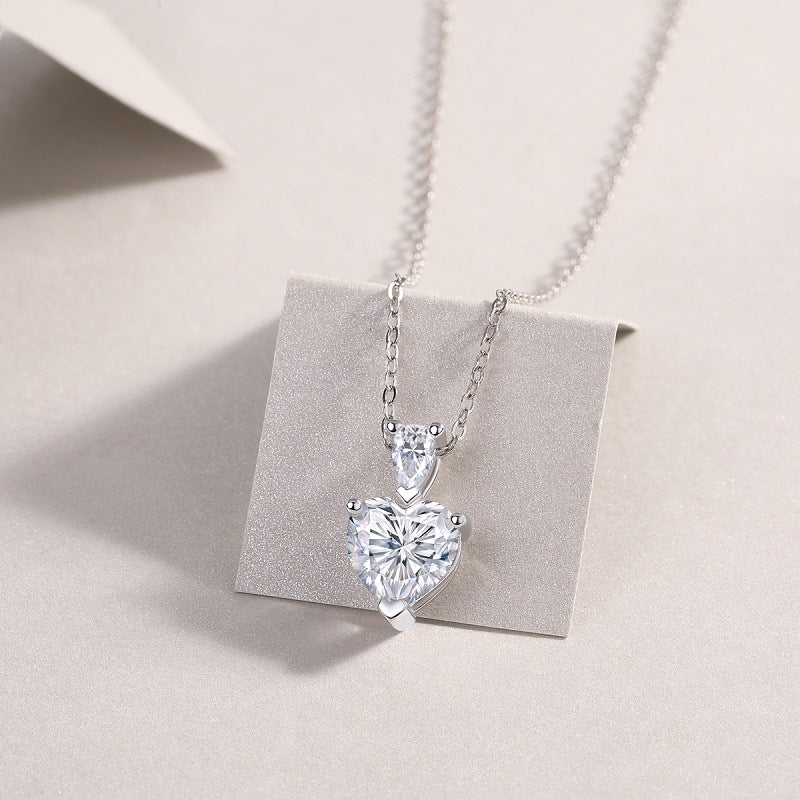 1 Carat Moissanite Heart-Shaped Pendant Necklace 3D Prong Setting S925 Sterling Silver