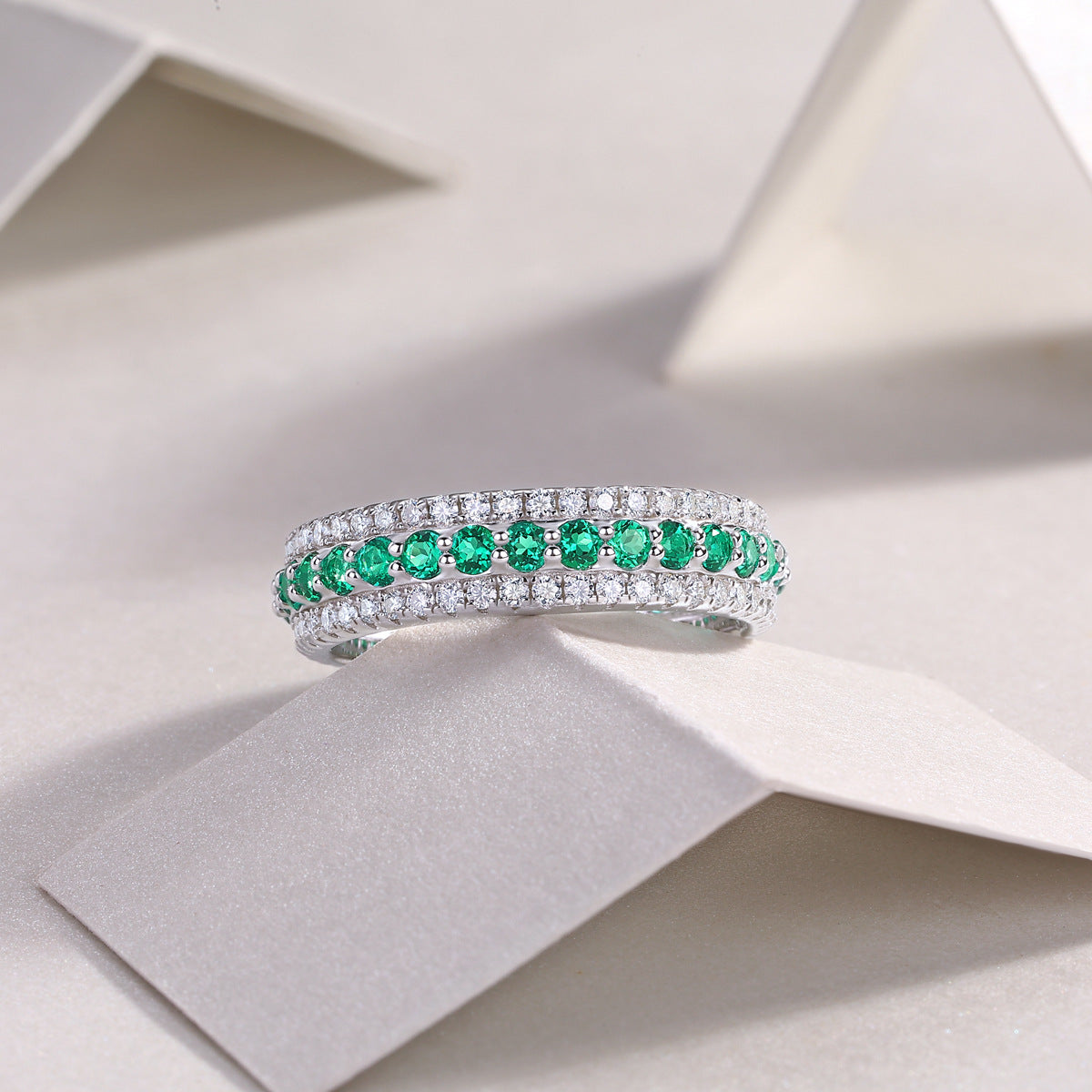 Colorful Cultivated Gemstone Moissanite Ring for Women