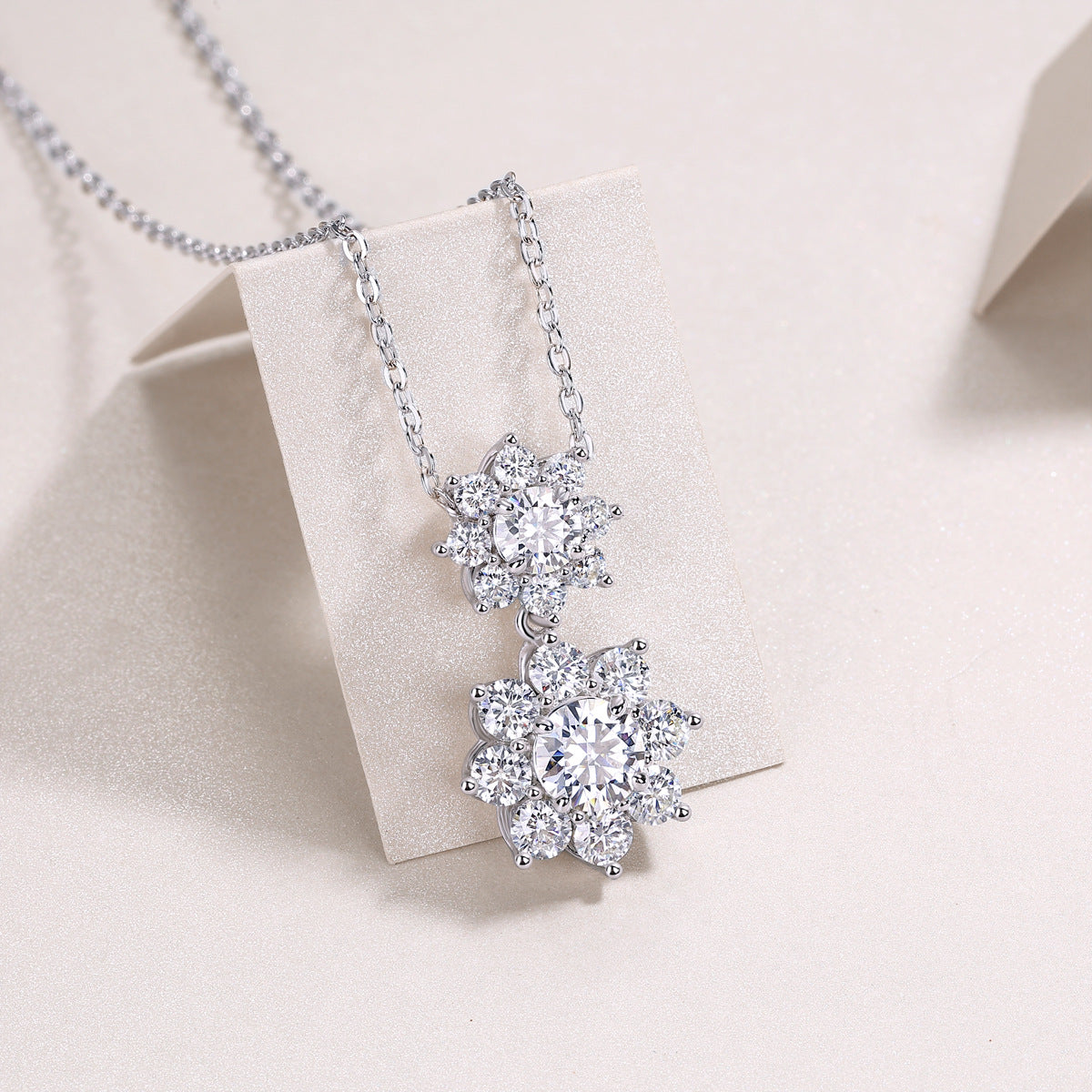 1.5 Carat Moissanite Sunflower Pendant Diamond Necklace S925 Sterling Silver Plated with 18K White Gold for Women