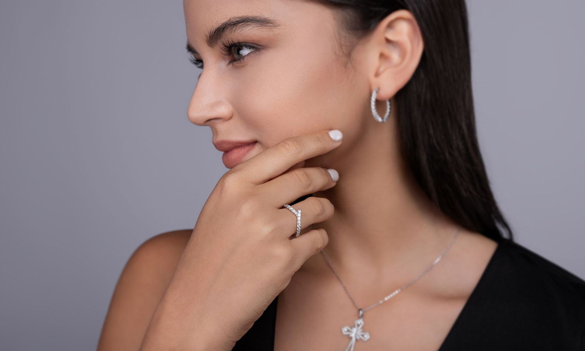 V-shaped Moissanite Ring for Women