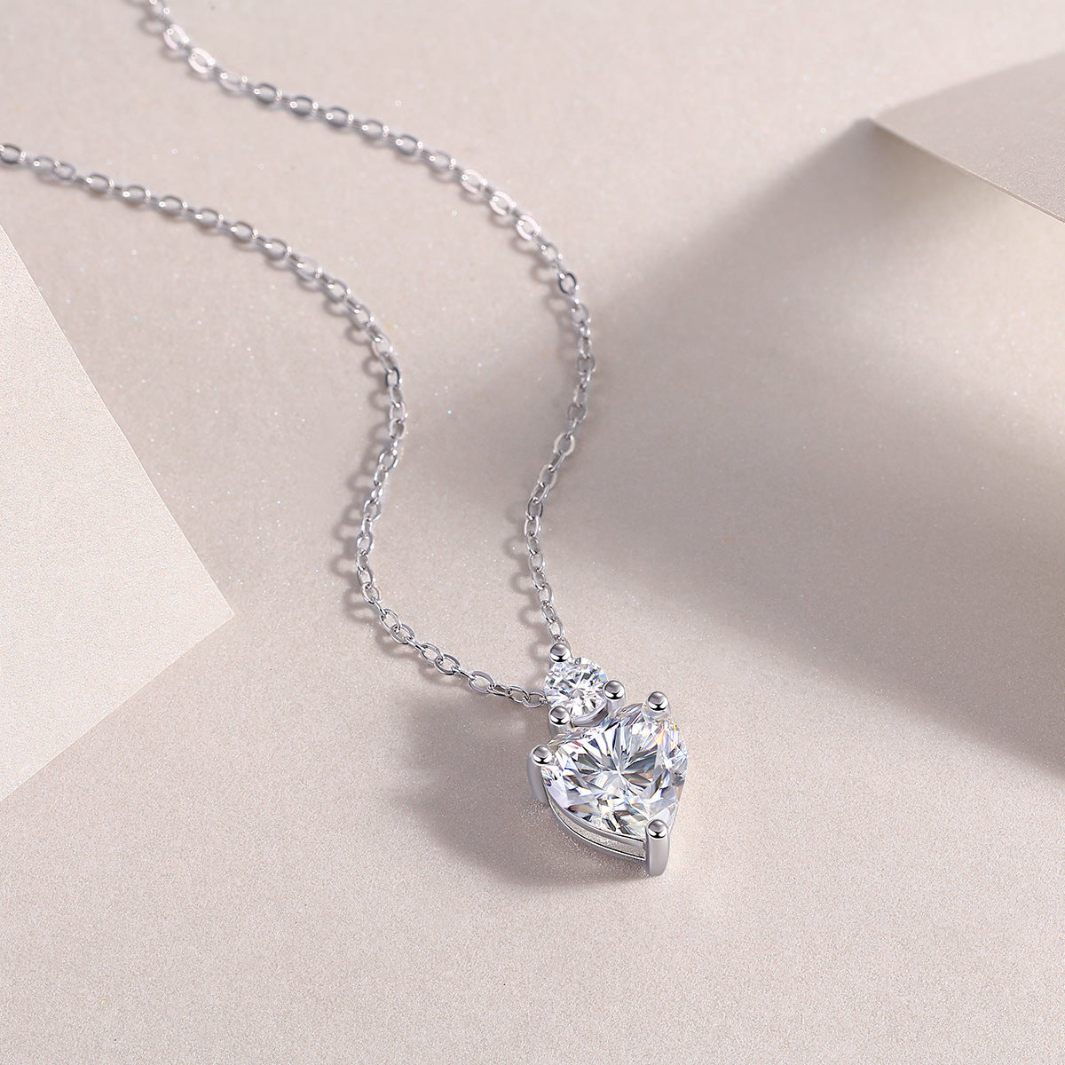 1 Carat Moissanite Heart-Shaped Pendant Necklace for Women