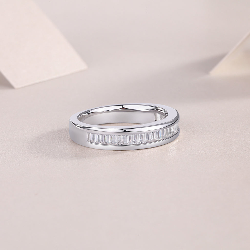 Single Row Emerald Cut Moissanite Ring for Women
