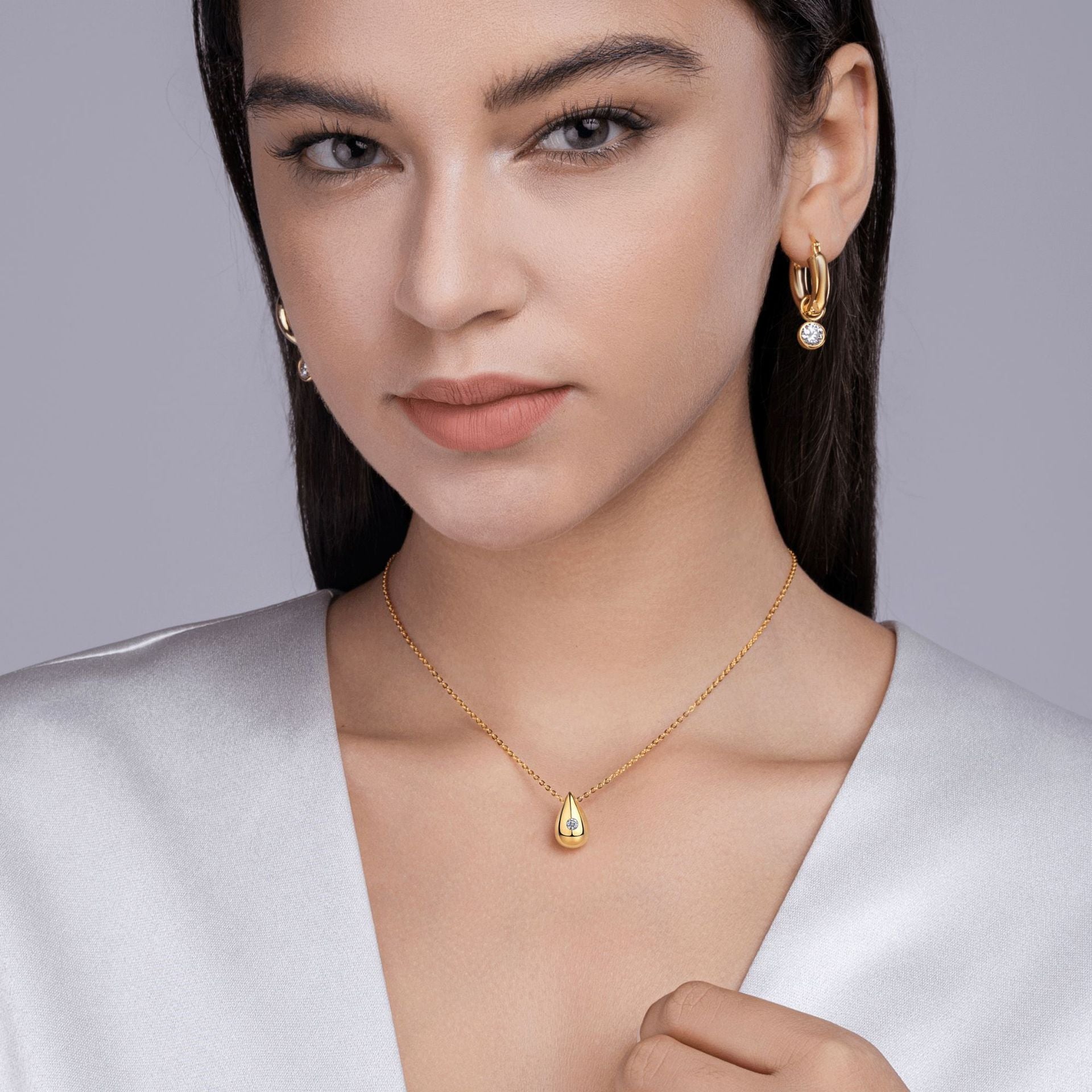 Moissanite Water Drop Teardrop Pendant Necklace S925 Silver Plated with 18K Gold