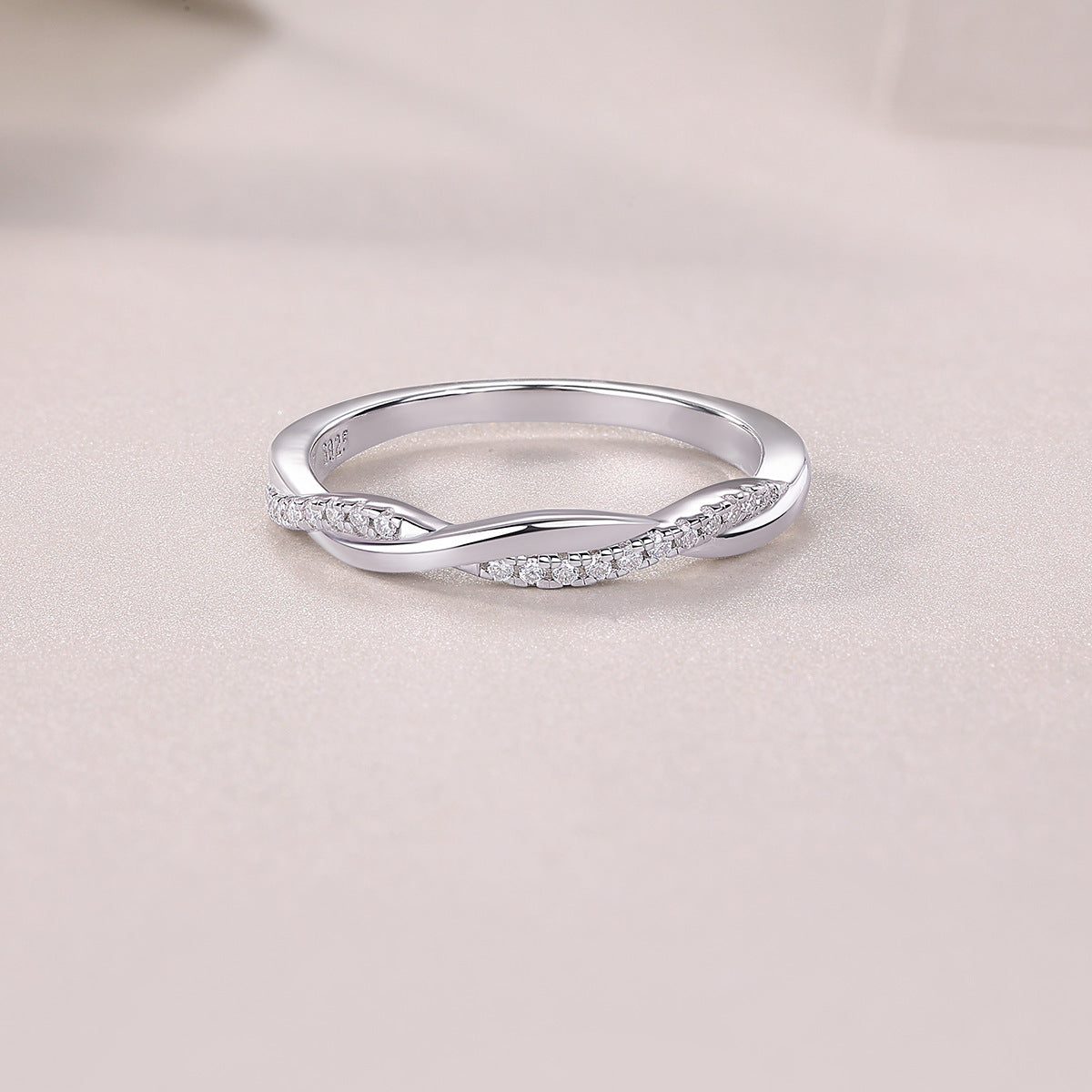 S925 Plated 18K White Gold Moissanite Diamond Braided Ring Engagement Rings For Women