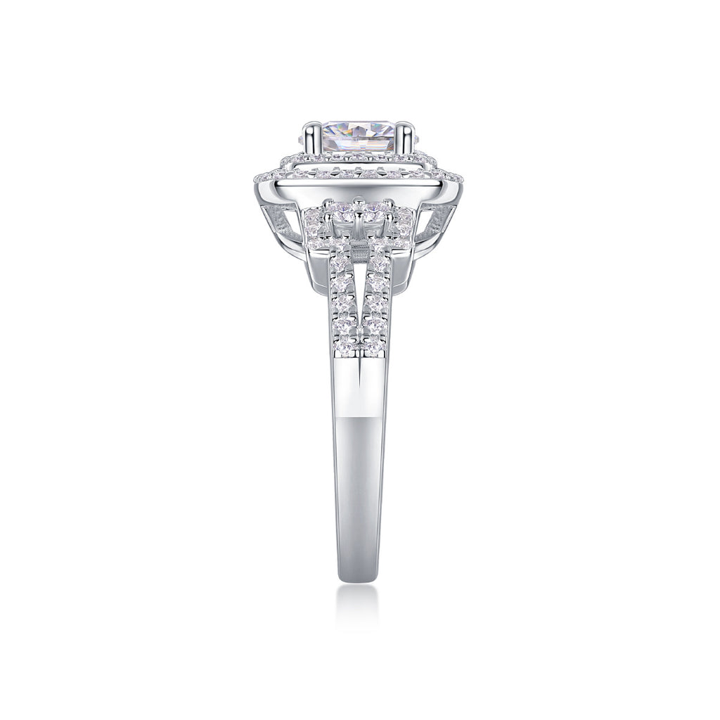 1 Carat D-VVS1 Lab Grown Diamond Ring for Women