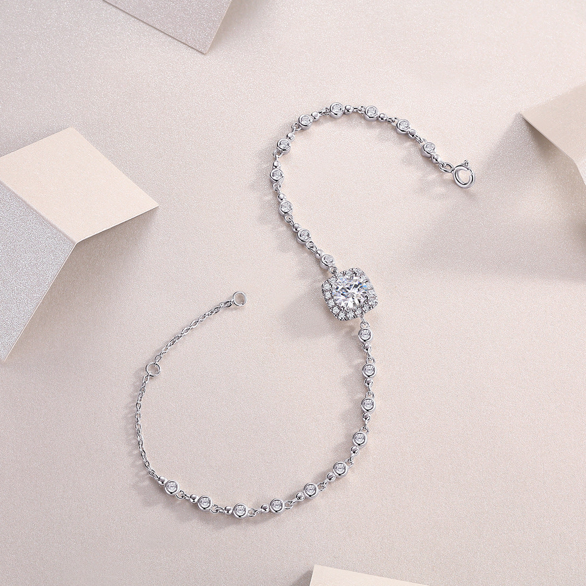 Female 1.94 Carat Moissanite Bracelet S925 Sterling Silver Plated 18K