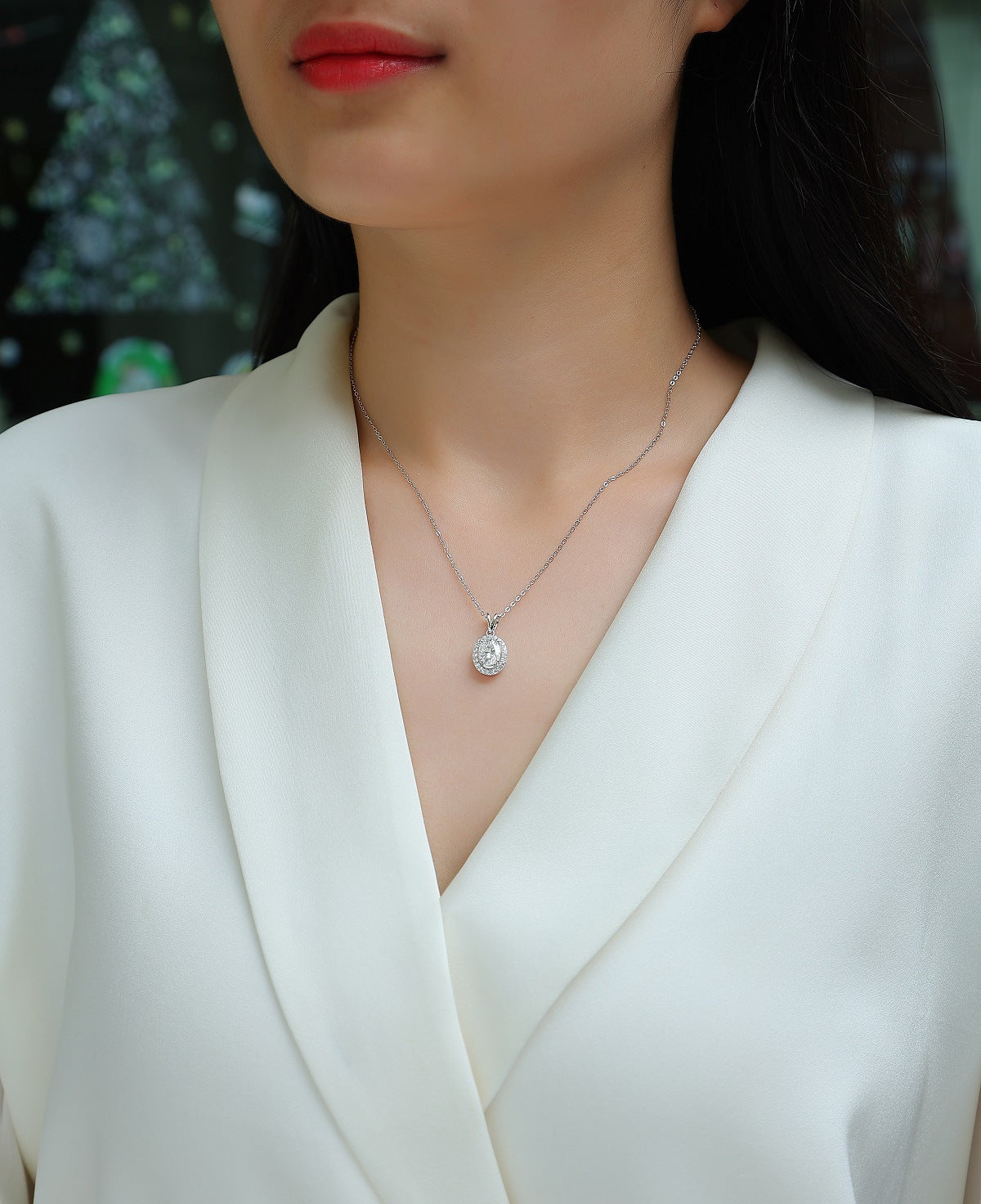 Egg-Shaped 1 Carat Moissanite S925 Sterling Silver V-Shaped Pendant Necklace