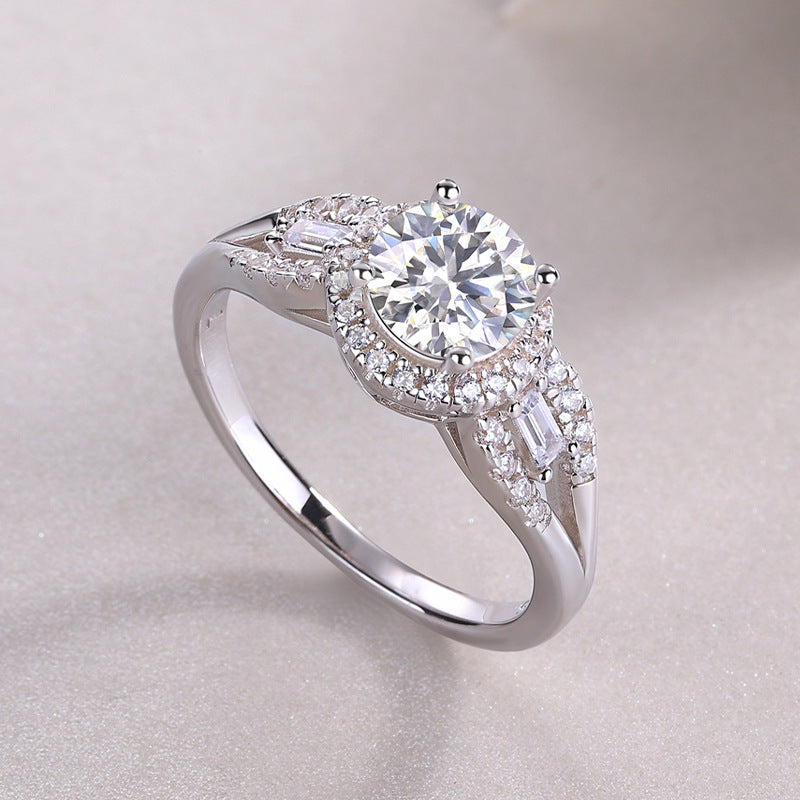 1 Carat D-VVS1 Lab Grown Diamond Ring for Women