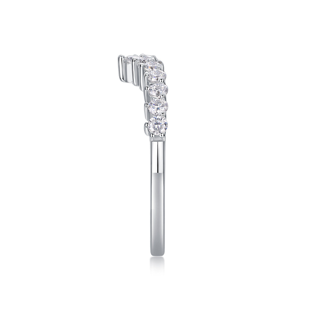 2.6CT Moissanite V-shaped Single Row Diamond Ring for Women